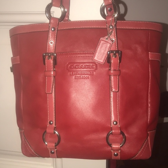 Authentic Coach Red Leather Gallery Lunch Tote. - Picture 1 of 5